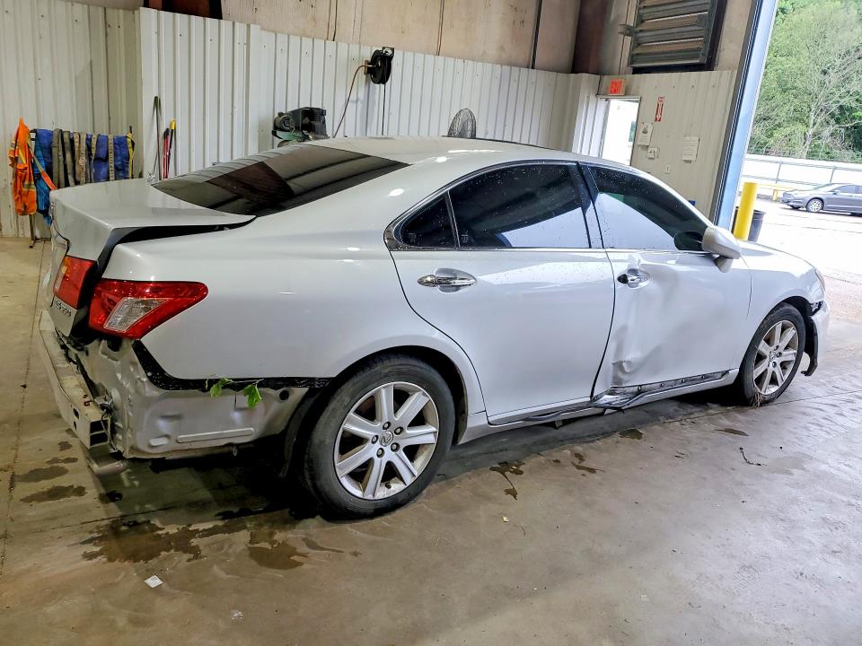 2008 Lexus Es 350 VIN JTHBJ46GX82213859 COPART salvage auction — REAR END, TX - SALVAGE VEHICLE TITLE, sold $1,000 on 2026-07-20 (photo 3)