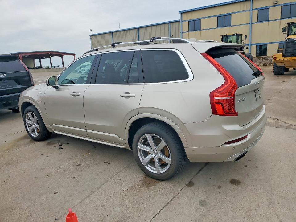 2016 Volvo Xc90 VIN YV4BC0PK9G1050937 COPART salvage auction — NORMAL WEAR, TX, sold $4,600 on 2026-07-13 (photo 2)