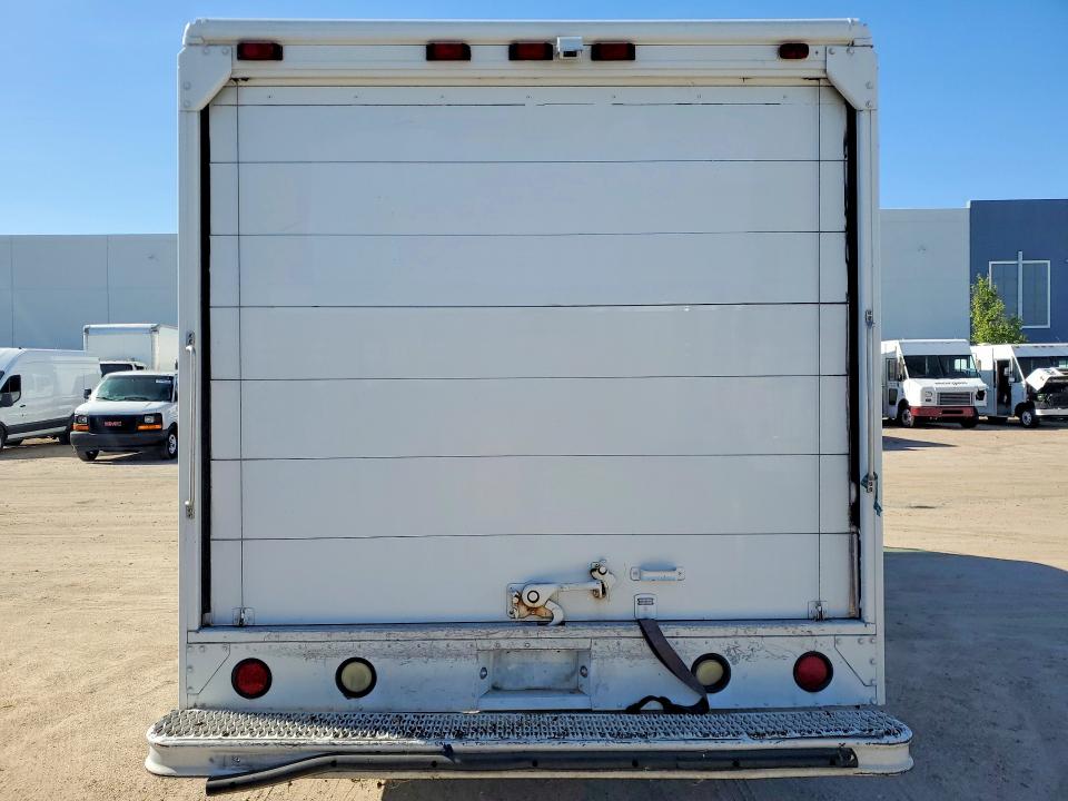 2003 Ford E-450 VIN 1FCLE49L93HB23269 COPART salvage auction — NORMAL WEAR, Ca - Dis/Dlr/Exp Only Clean Title, sold $1,150 on 2026-07-08 (photo 6)