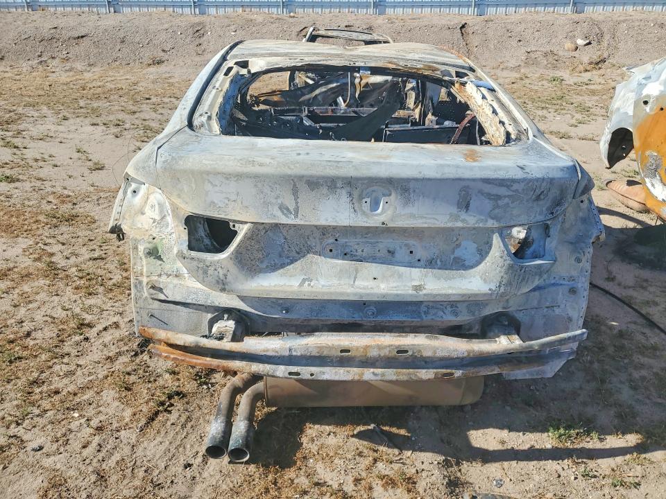 2018 BMW 4 series VIN WBA4J1C53JBG80929 COPART salvage auction — BURN, Ca - Non-Repairable Vehicle Cert, sold $175 on 2026-07-20 (photo 6)