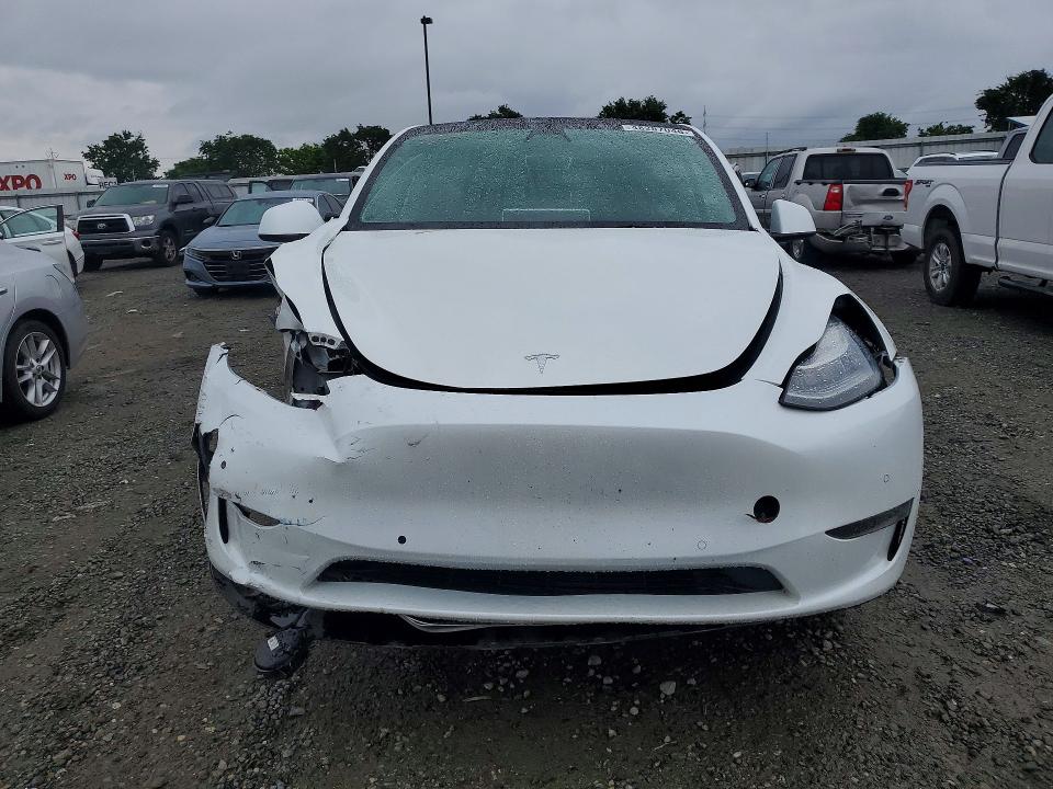 2021 Tesla Model y VIN 5YJYGAEE4MF258540 COPART salvage auction — FRONT END, CA - SALVAGE CERTIFICATE, sold $6,100 on 2026-07-25 (photo 5)