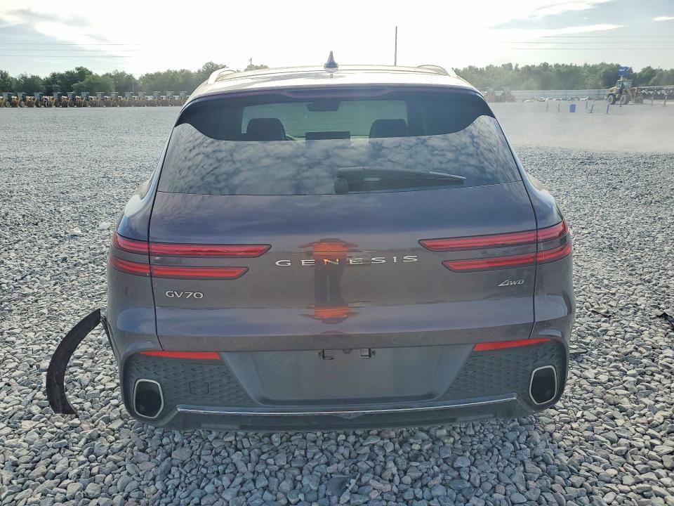 2022 Genesis Gv70 VIN KMUMADTBXNU023043 COPART salvage auction — SIDE, Salvage Title, sold $13,000 on 2026-07-17 (photo 6)