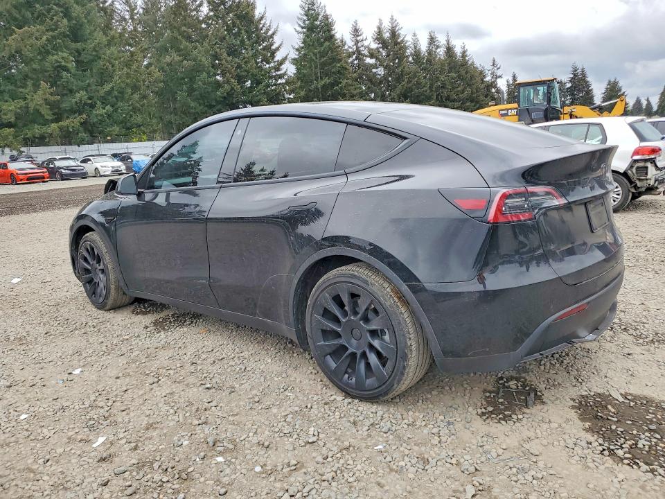 2022 Tesla Model y VIN 7SAYGDEE2NF366015 COPART salvage auction — FRONT END, Salvage Title, sold $14,200 on 2026-07-10 (photo 2)
