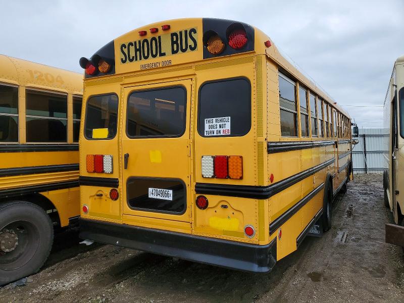 2012 Thomas Saf-t-liner efx VIN 1T88S4E20C1151254 COPART salvage auction — NORMAL WEAR, IL - CERTIFICATE OF TITLE, sold $1,450 on 2026-09-01 (photo 4)