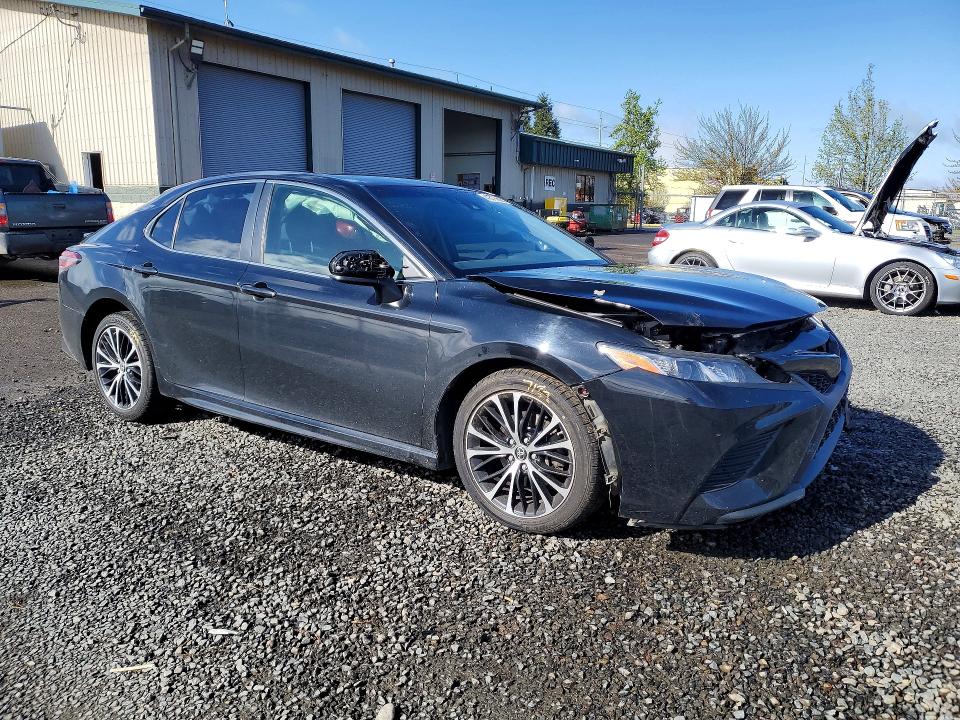 2018 Toyota Camry VIN JTNB11HK4J3005764 COPART salvage auction — FRONT END, Or - Salvage Title Certificate, sold $3,050 on 2026-07-07 (photo 4)