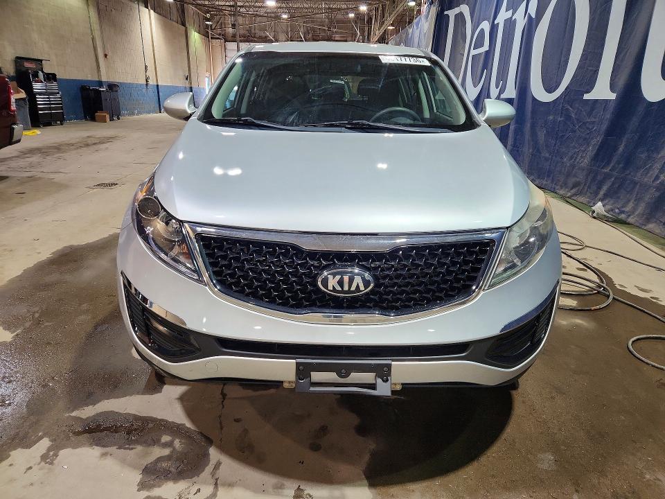 2016 Kia Sportage VIN KNDPBCACXG7850609 COPART salvage auction — MINOR DENT/SCRATCHES, MI - CERTIFICATE OF TITLE, sold $1,700 on 2026-07-10 (photo 5)