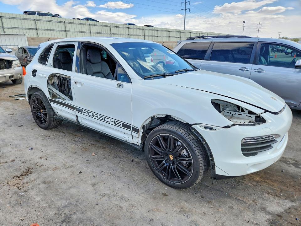 2014 Porsche Cayenne VIN WP1AB2A2XELA58468 COPART salvage auction — FRONT END, Salvage Title, sold $1,600 on 2026-07-13 (photo 4)