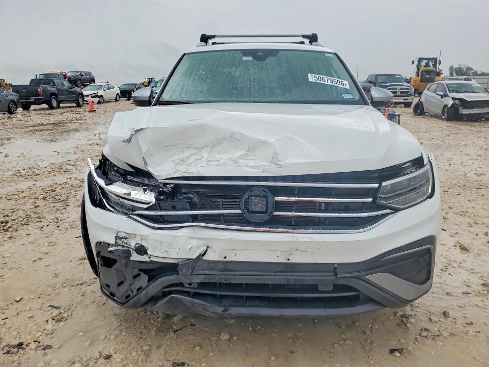2024 Volkswagen Tiguan VIN 3VVAB7AX8RM208285 COPART salvage auction — FRONT END, Tx - Salvage Vehicle Title, sold $80 on 2026-07-30 (photo 5)