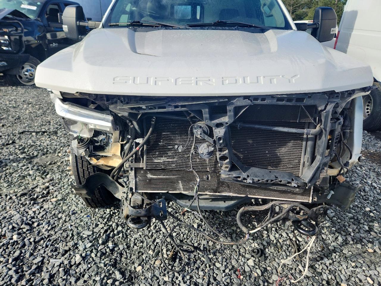 2020 Ford F-350 VIN 1FDRF3GT3LED78470 COPART salvage auction — Side, GA - CERT OF TITLE-SALVAGE, sold $3,450 on 2026-06-18 (photo 9)