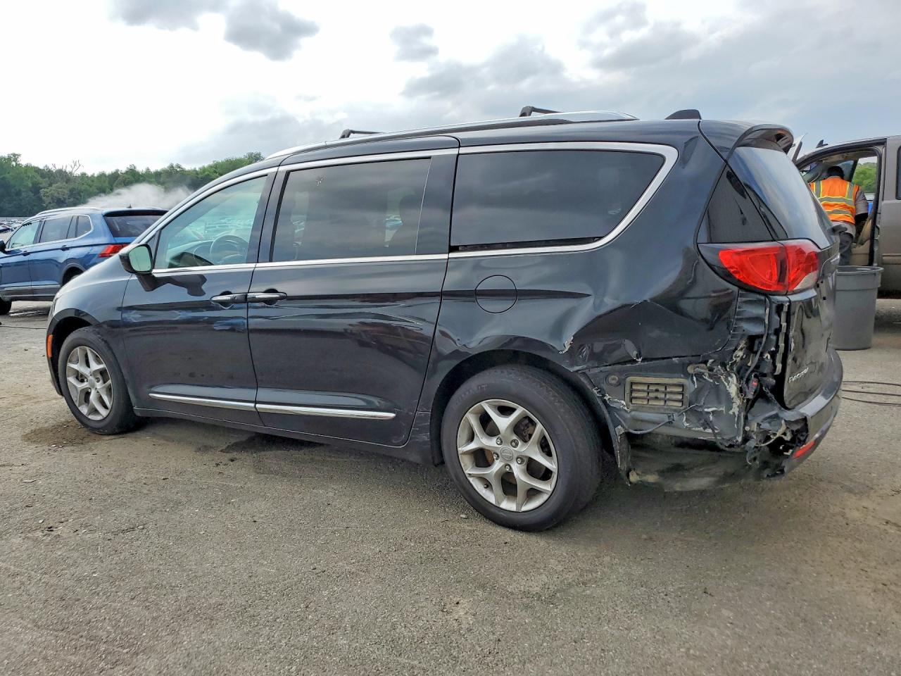 2018 Chrysler Pacifica VIN 2C4RC1EG7JR115261 COPART salvage auction — Rear End, TN - SALVAGE CERTIFICATE, sold $2,900 on 2026-06-23 (photo 2)