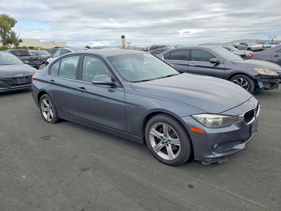 2014 BMW 3er VIN WBA3C3G58ENS71130 COPART salvage auction — REAR END, Ca - Salvage Certificate, sold $1,500 on 2026-07-08 (photo 4)