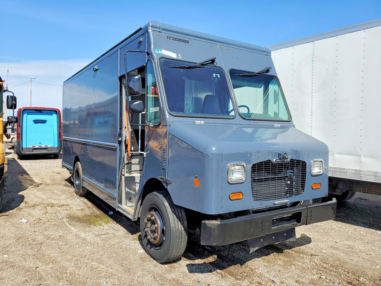 2020 Freightliner Mt45g VIN 4UZAC2EAXLCMH6095 COPART salvage auction — Normal Wear, IL - CERTIFICATE OF TITLE, sold $33,250 on 2026-07-07 (photo 4)