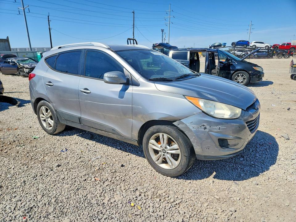 2012 Hyundai Tucson VIN KM8JU3AC2CU496950 COPART salvage auction — FRONT END, TX - CERTIFICATE OF TITLE, sold $1,050 on 2026-07-02 (photo 4)