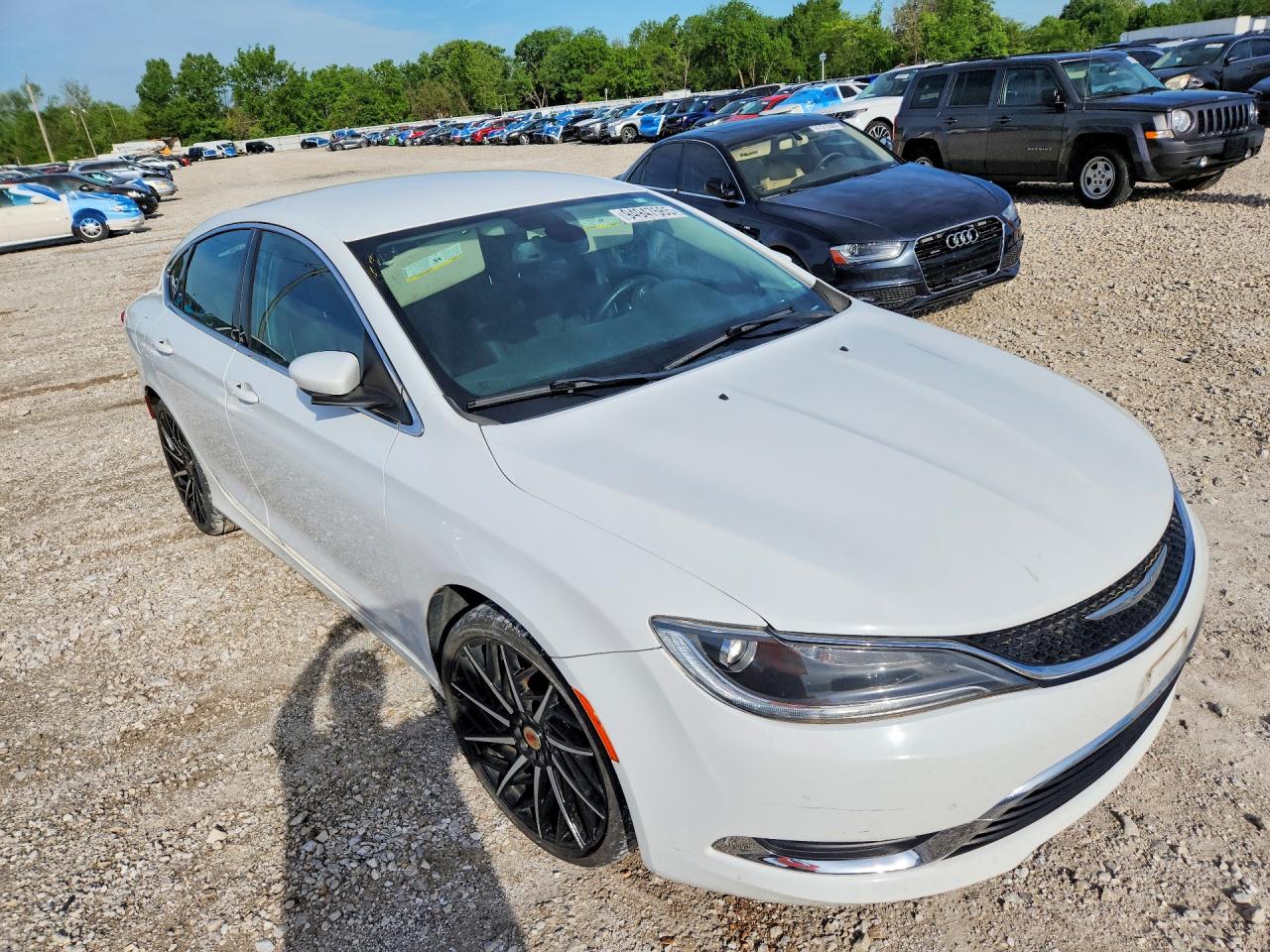 2015 Chrysler 200 VIN 1C3CCCAB9FN720838 COPART salvage auction — Rear End, MO - SALVAGE CERTIFICATE OF TITLE, sold $450 on 2026-06-23 (photo 4)