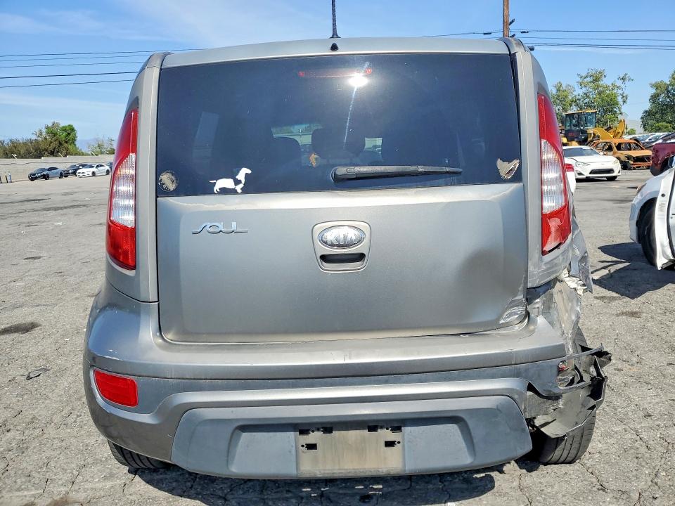 2013 Kia Soul VIN KNDJT2A61D7609928 COPART salvage auction — REAR END, Ca - Salvage Certificate, sold $1,100 on 2026-07-02 (photo 6)