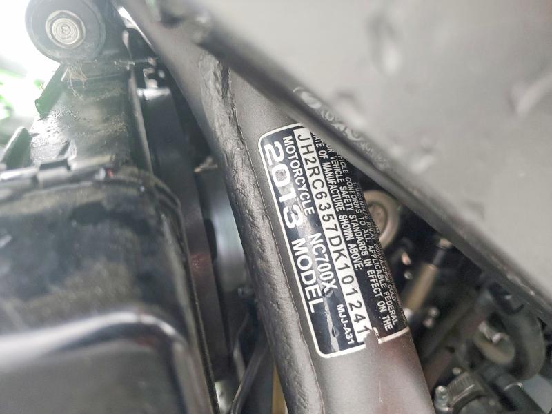 2013 Honda Nc700 VIN JH2RC6357DK101241 COPART salvage auction — SIDE, CA - SALVAGE CERTIFICATE, sold $1,200 on 2026-07-16 (photo 9)