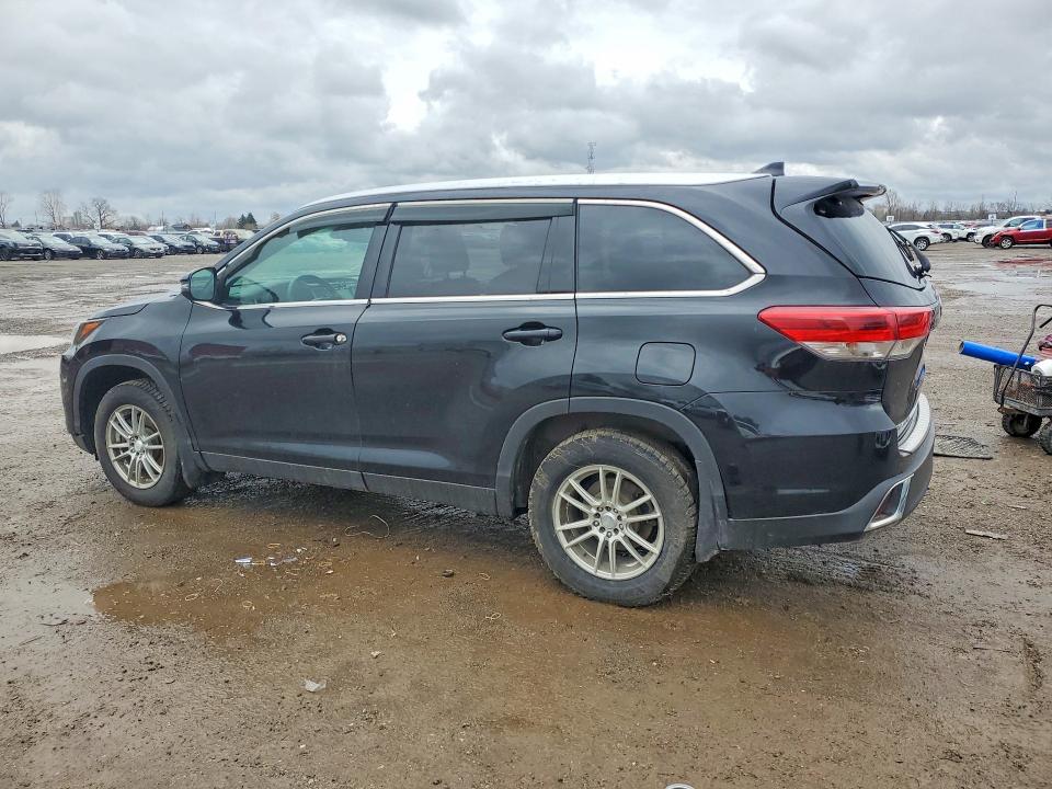 2019 Toyota Highlander VIN 5TDJZRFH3KS609661 COPART salvage auction — VANDALISM, On - Permit No Brand - Unfit, sold $13,300 on 2026-07-03 (photo 2)