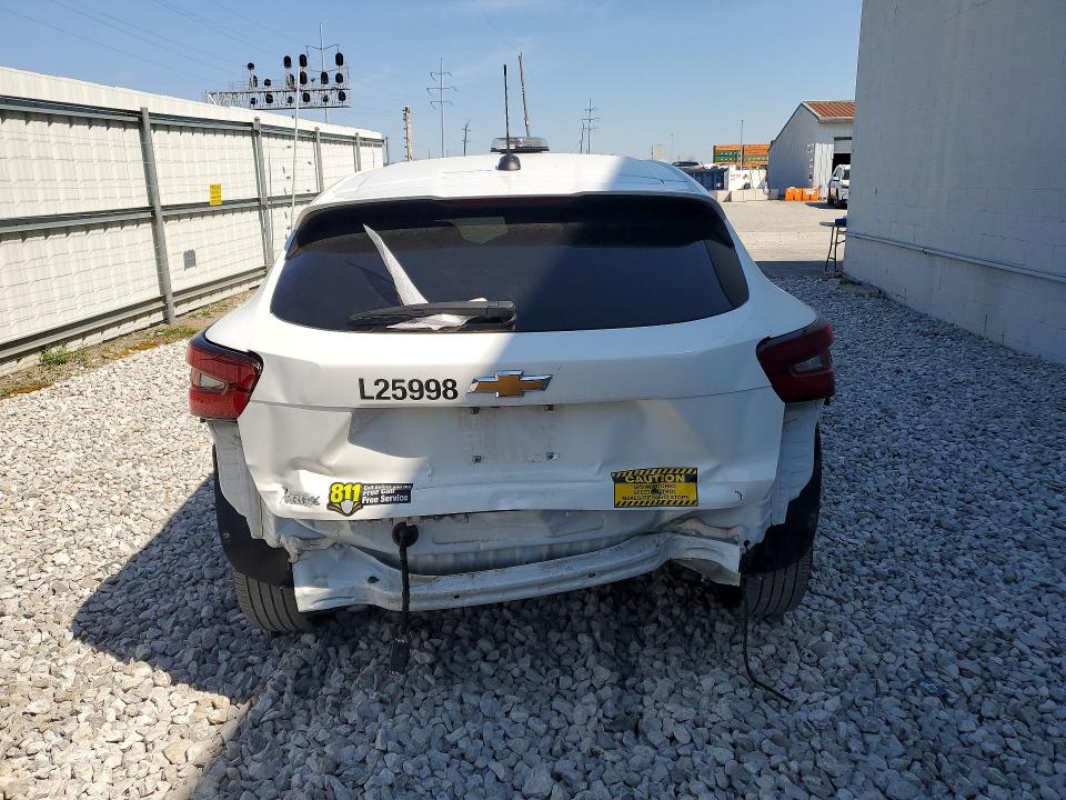 2025 Chevrolet Trax VIN KL77LFEP6SC187869 COPART salvage auction — REAR END, VA - CERT OF TITLE - SALVAGE, sold $7,500 on 2026-07-31 (photo 6)