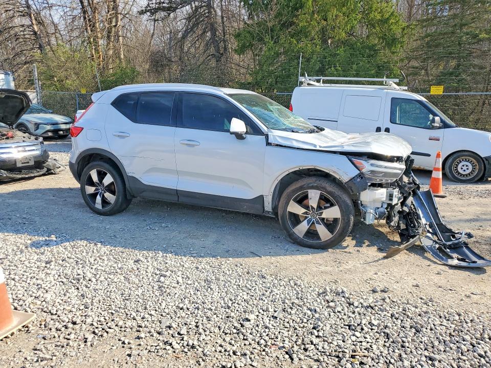 2020 Volvo Xc40 VIN YV4162UK3L2288970 COPART salvage auction — FRONT END, Oh - Cert Of Title-Salvage, sold $3,900 on 2026-07-15 (photo 4)