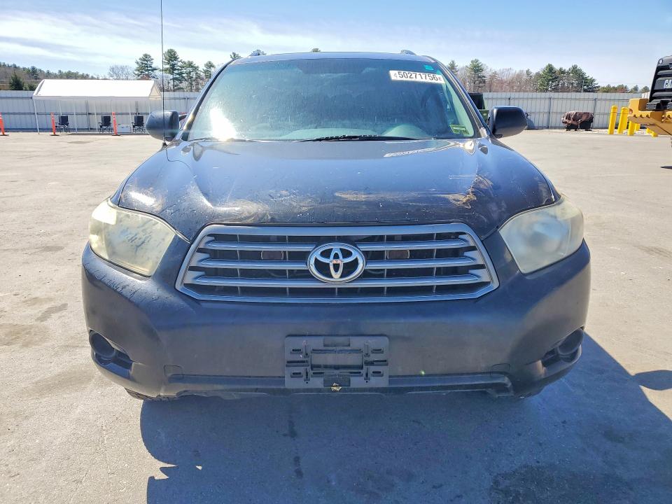 2010 Toyota Highlander VIN 5TDZK3EH5AS003704 COPART salvage auction — NORMAL WEAR, ME - CERTIFICATE OF TITLE, sold $1,100 on 2026-07-15 (photo 5)