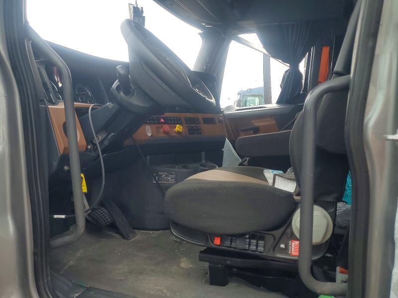 2021 Freightliner Cascadia 126 VIN 3AKJHHDRXMSMH4264 COPART salvage auction — SIDE, PA - CERTIFICATE OF SALVAGE, sold $11,900 on 2026-07-23 (photo 5)