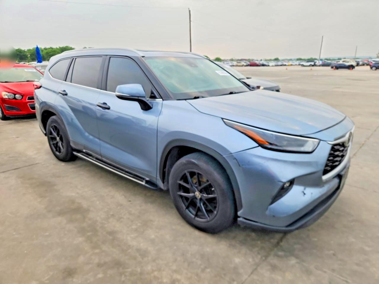 2023 Toyota Highlander VIN 5TDKDRAH1PS018083 COPART salvage auction — Front End, FL - CERTIFICATE OF TITLE, sold $16,900 on 2026-07-09 (photo 4)