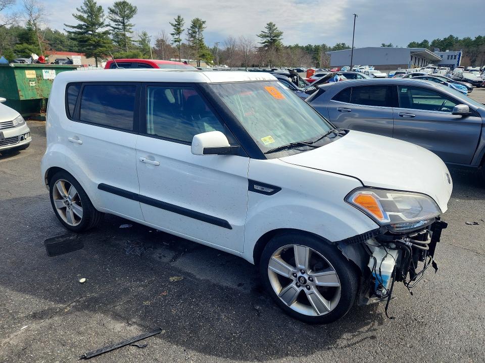 2011 Kia Soul VIN KNDJT2A29B7268529 COPART salvage auction — FRONT END, Id - Salvage Certificate Of Title, sold $475 on 2026-07-21 (photo 4)