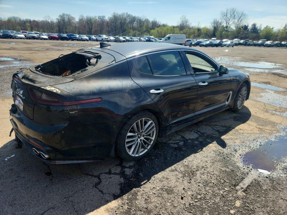 2018 Kia Stinger VIN KNAE15LA7J6024781 COPART salvage auction — BURN, Ct - Cert Of Title-Salvage, sold $1,300 on 2026-07-07 (photo 3)