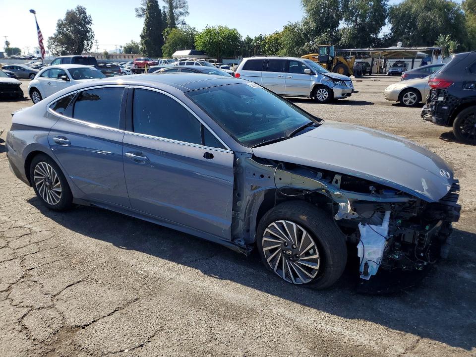 2025 Hyundai Sonata VIN KMHL54JJ2SA112367 COPART salvage auction — FRONT END, CA - SALVAGE CERTIFICATE, sold $10,200 on 2026-07-31 (photo 4)
