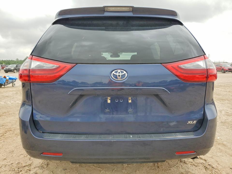2020 Toyota Sienna VIN 5TDYZ3DC7LS062852 COPART salvage auction — FRONT END, Tx - Salvage Vehicle Title, sold $9,600 on 2026-07-03 (photo 6)