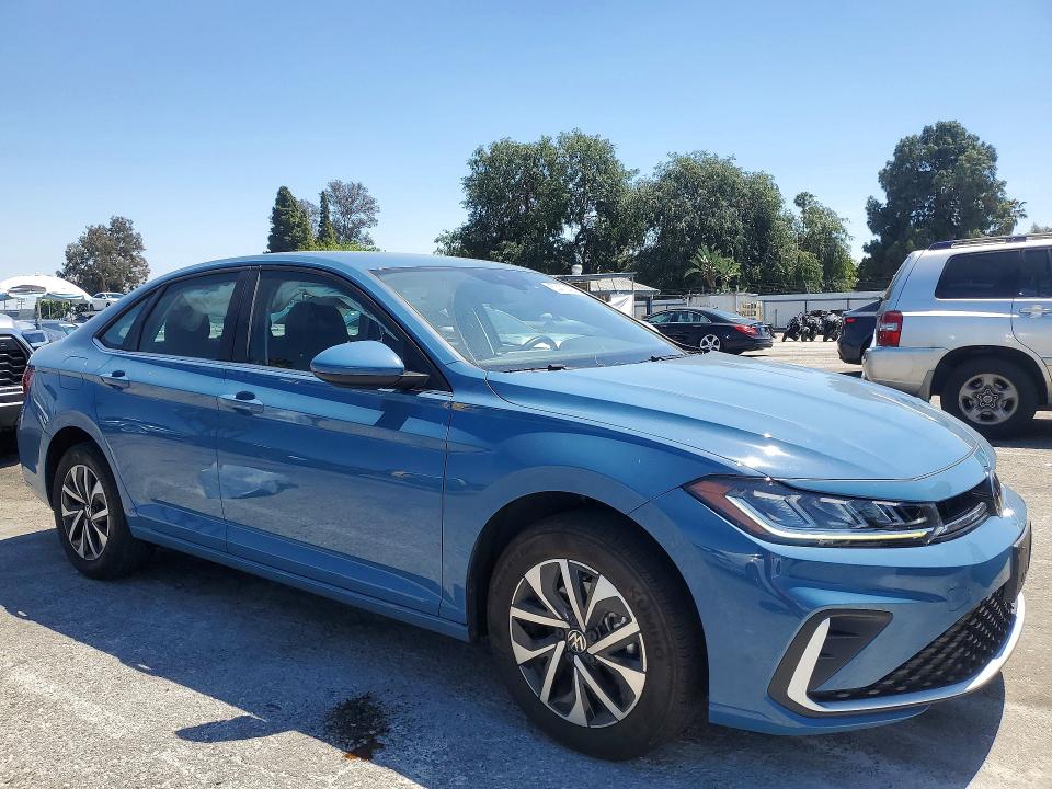2025 Volkswagen Jetta VIN 3VW5X7BU3SM035350 COPART salvage auction — SIDE, Ca - Salvage Certificate, sold $7,300 on 2026-07-24 (photo 4)