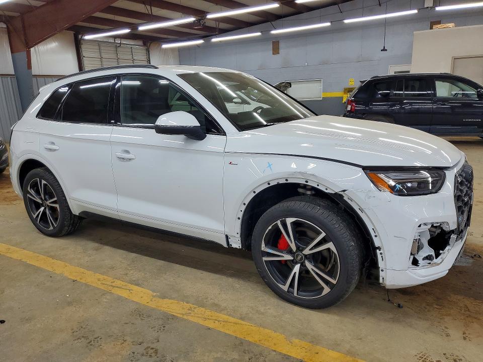 2025 Audi Q5 VIN WA1EAAFY9S2051780 COPART salvage auction — FRONT END, NC - SALVAGE CERTIFICATE OF TITLE, sold $375 on 2026-07-29 (photo 4)