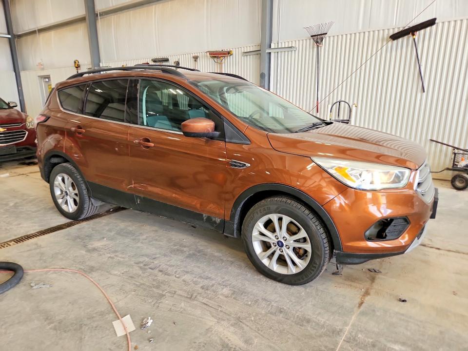 2017 Ford Escape VIN 1FMCU9GD7HUE58780 COPART salvage auction — MINOR DENT/SCRATCHES, Ne - Cert Of Title-Salvage, sold $1,700 on 2026-07-04 (photo 4)