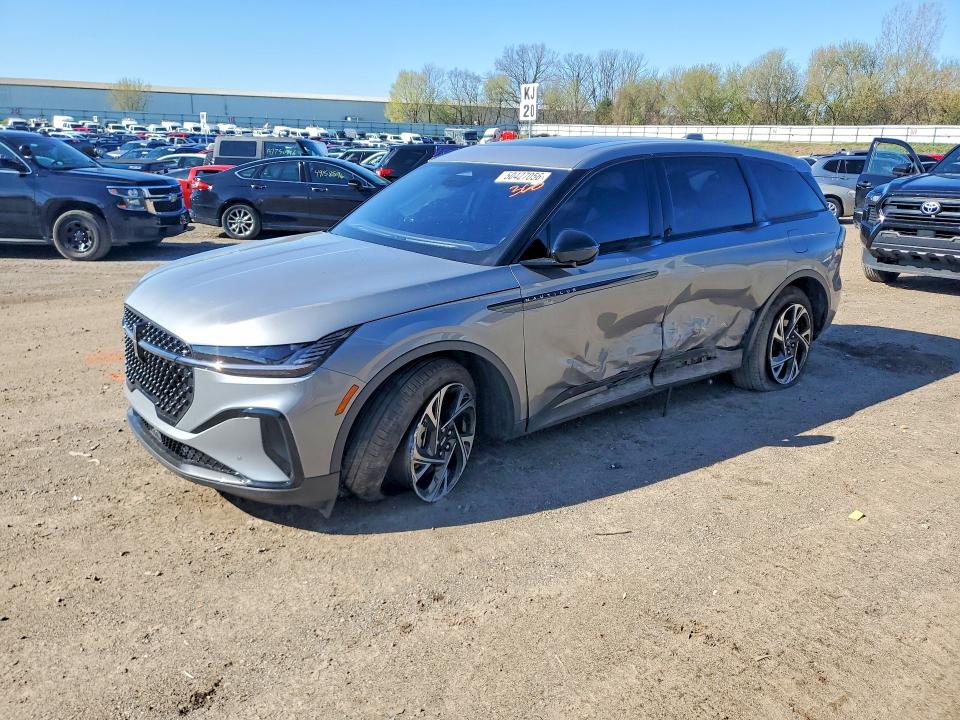 2025 Lincoln Nautilus VIN 5LMPJ8J44SJ922725 — COPART salvage auction photo