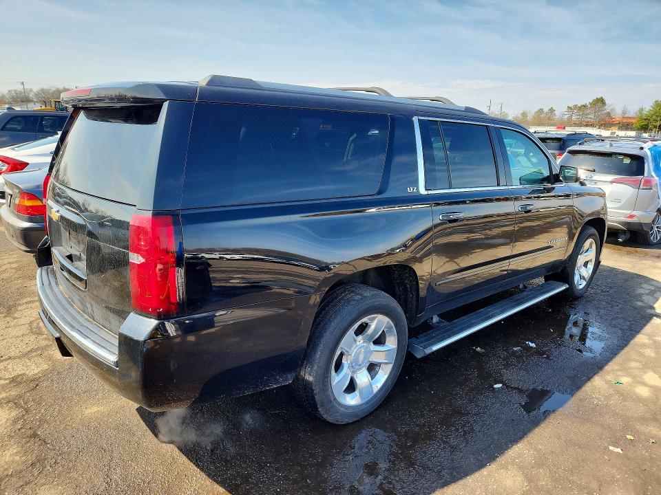 2015 Chevrolet Suburban VIN 1GNSKKKCXFR549870 COPART salvage auction — MINOR DENT/SCRATCHES, Nj - Certificate Of Title (P), sold $5,600 on 2026-07-03 (photo 3)