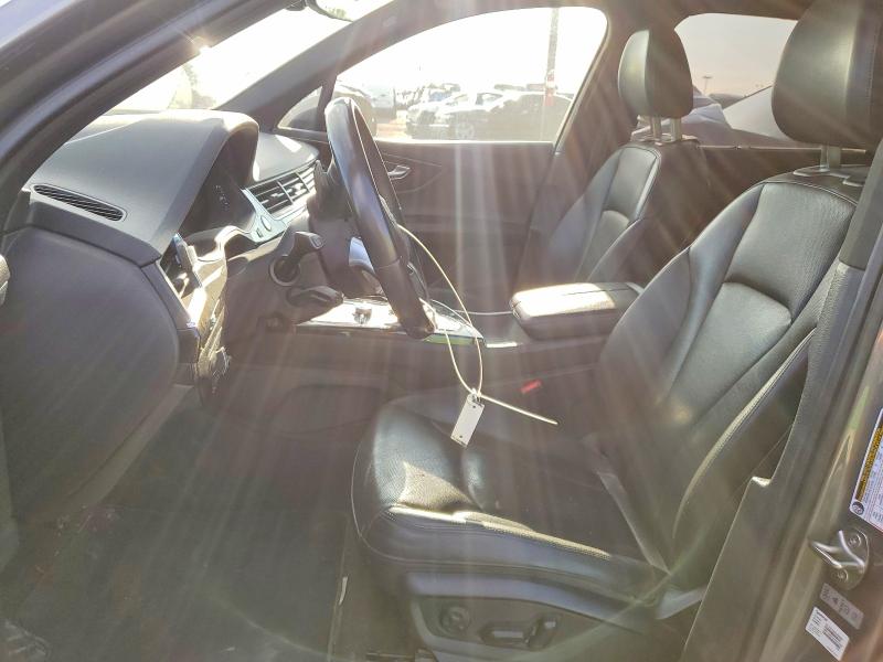 2017 Audi Q7 VIN WA1LAAF72HD006000 COPART salvage auction — NORMAL WEAR, Il - Certificate Of Title, sold $4,450 on 2026-07-28 (photo 7)
