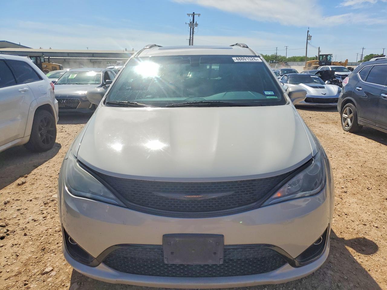 2020 Chrysler Pacifica VIN 2C4RC1FG1LR173500 COPART salvage auction — Rear End, TX - SALVAGE VEHICLE TITLE, sold $3,500 on 2026-07-02 (photo 5)
