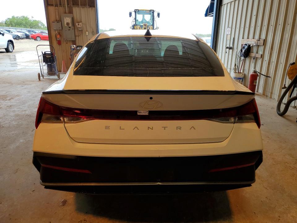 2026 Hyundai Elantra VIN KMHLM4DG0TU100012 COPART salvage auction — WATER/FLOOD, Salvage Title, sold $8,000 on 2026-07-17 (photo 6)