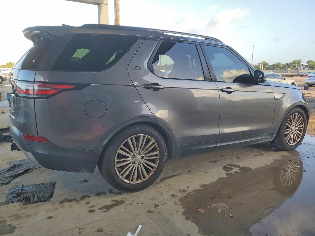 2017 Land Rover Discovery VIN SALRRBBK7HA013463 COPART salvage auction — Minor Dent/Scratches, GA - CERTIFICATE OF TITLE (P), sold $6,100 on 2026-07-03 (photo 3)
