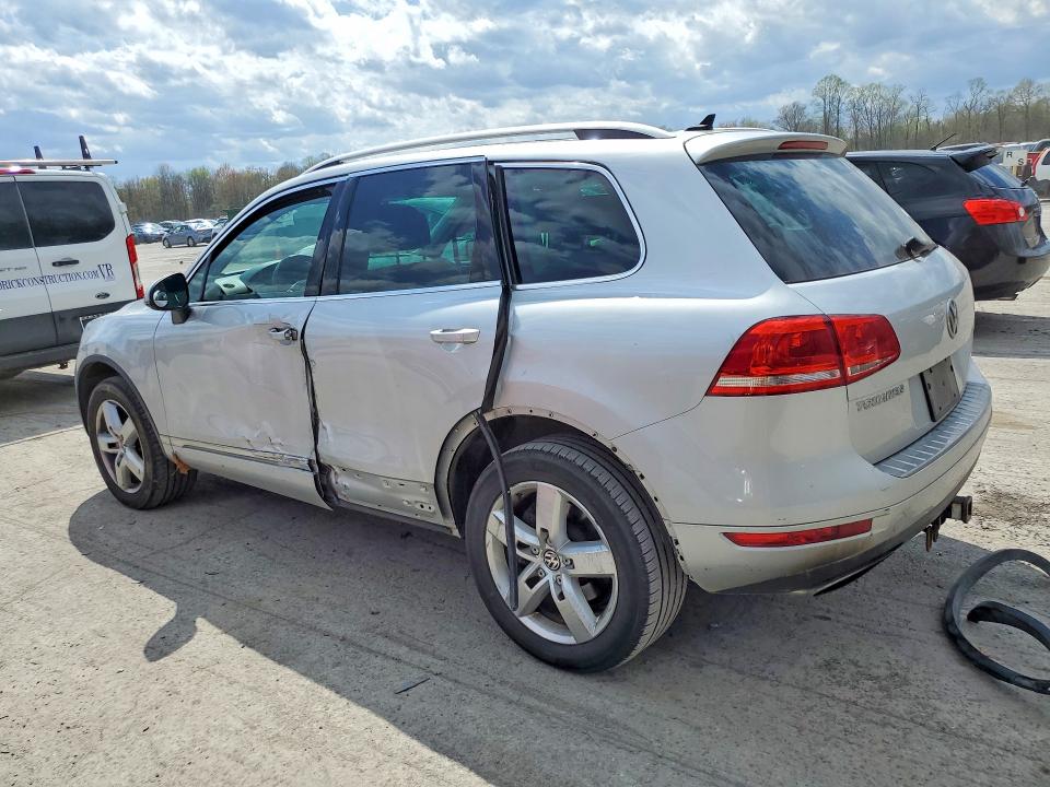 2013 Volkswagen Touareg VIN WVGEF9BP5DD006647 COPART salvage auction — SIDE, PA - CERTIFICATE OF SALVAGE, sold $1,150 on 2026-07-02 (photo 2)