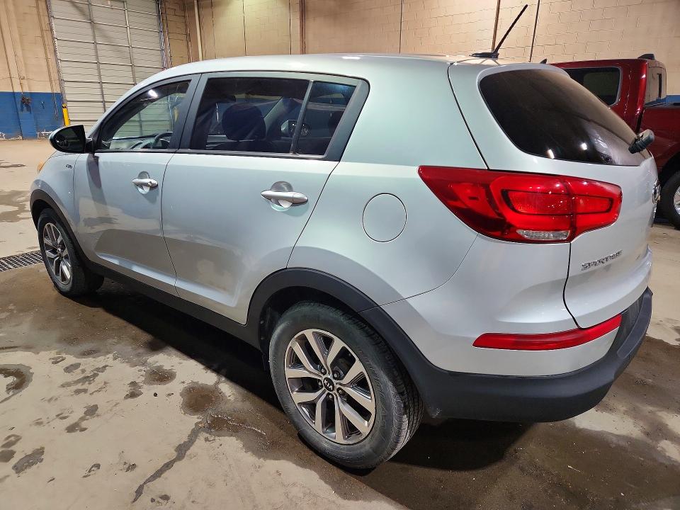 2016 Kia Sportage VIN KNDPBCACXG7850609 COPART salvage auction — MINOR DENT/SCRATCHES, MI - CERTIFICATE OF TITLE, sold $1,700 on 2026-07-10 (photo 2)
