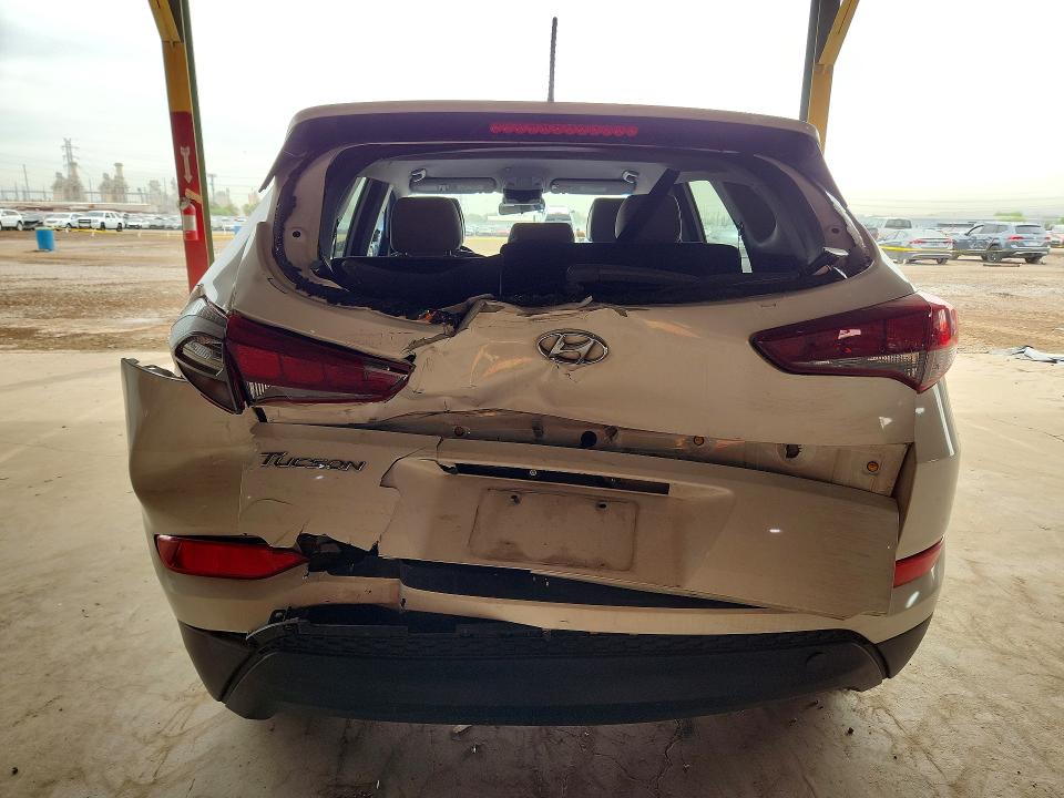 2017 Hyundai Tucson VIN KM8J33A49HU463737 COPART salvage auction — REAR END, Id - Salvage Certificate Of Title, sold $2,950 on 2026-07-08 (photo 6)