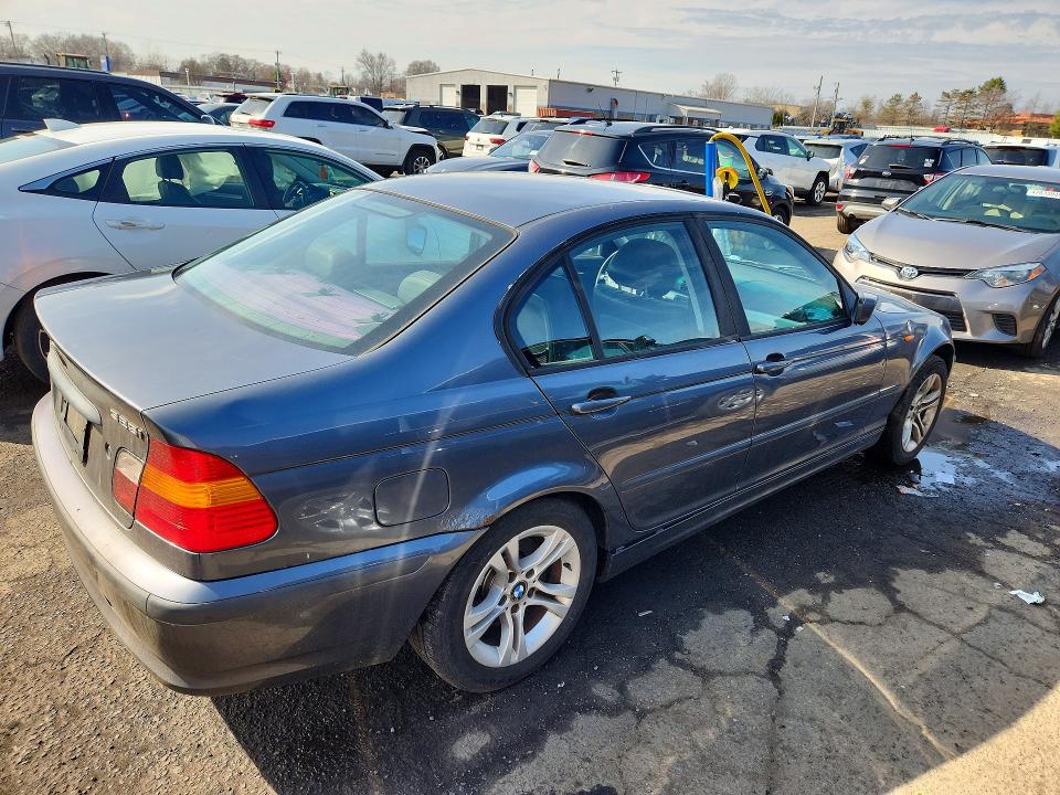 2002 BMW 3 series VIN WBAEV334X2KL55592 COPART salvage auction — NORMAL WEAR, Ct - Certificate Of Title, sold $1,050 on 2026-07-02 (photo 3)