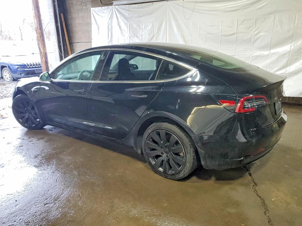 2019 Tesla Model 3 VIN 5YJ3E1EB6KF208872 COPART salvage auction — NORMAL WEAR, WV - CERTIFICATE OF TITLE, sold $8,200 on 2026-07-09 (photo 2)