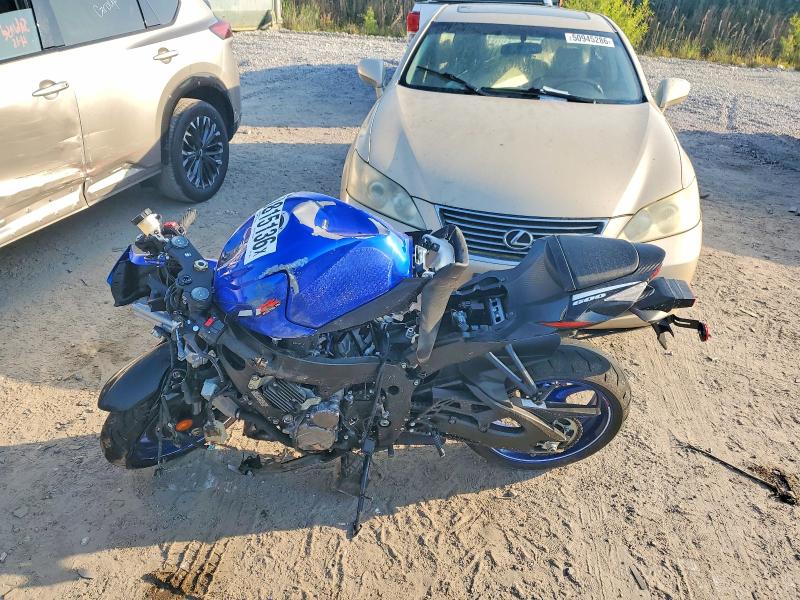 2026 Suzuki Gsx-r VIN JS1GN7FA7T7100868 COPART salvage auction — ROLLOVER, Sc - Cert Of Title-Salvage, sold $1,900 on 2026-07-13 (photo 3)