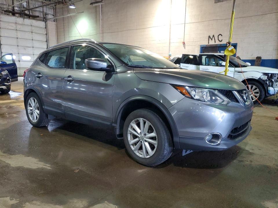 2017 Nissan Rogue VIN JN1BJ1CR8HW137530 COPART salvage auction — SIDE, MI - CERTIFICATE OF TITLE, sold $1,250 on 2026-07-24 (photo 4)