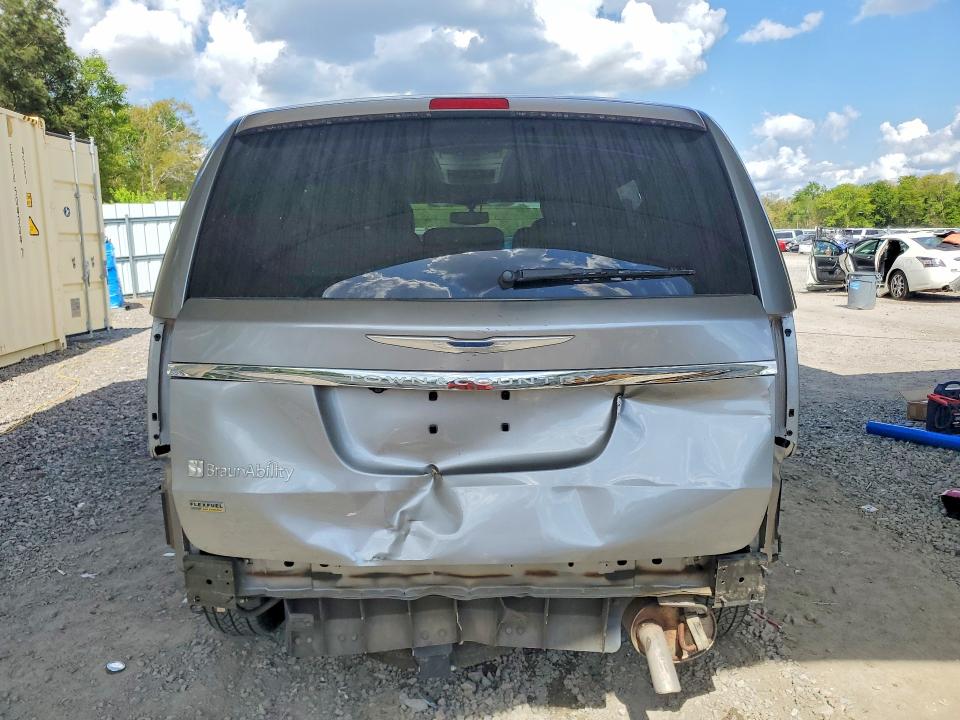 2015 Chrysler Voyager VIN 2C4RC1BG7FR572504 COPART salvage auction — REAR END, GA, sold $7,100 on 2026-08-04 (photo 6)