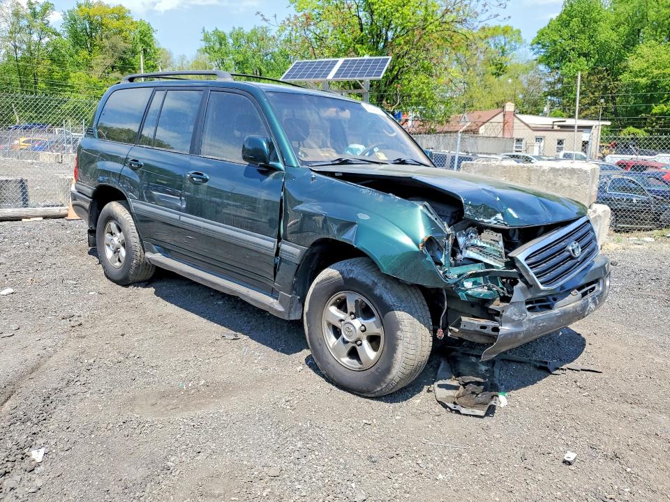2017 Toyota Land cruiser VIN JTEHT05J022020795 COPART salvage auction — FRONT END, Md - Cert Of Salvage > 75% Damage, sold $450 on 2026-07-28 (photo 4)