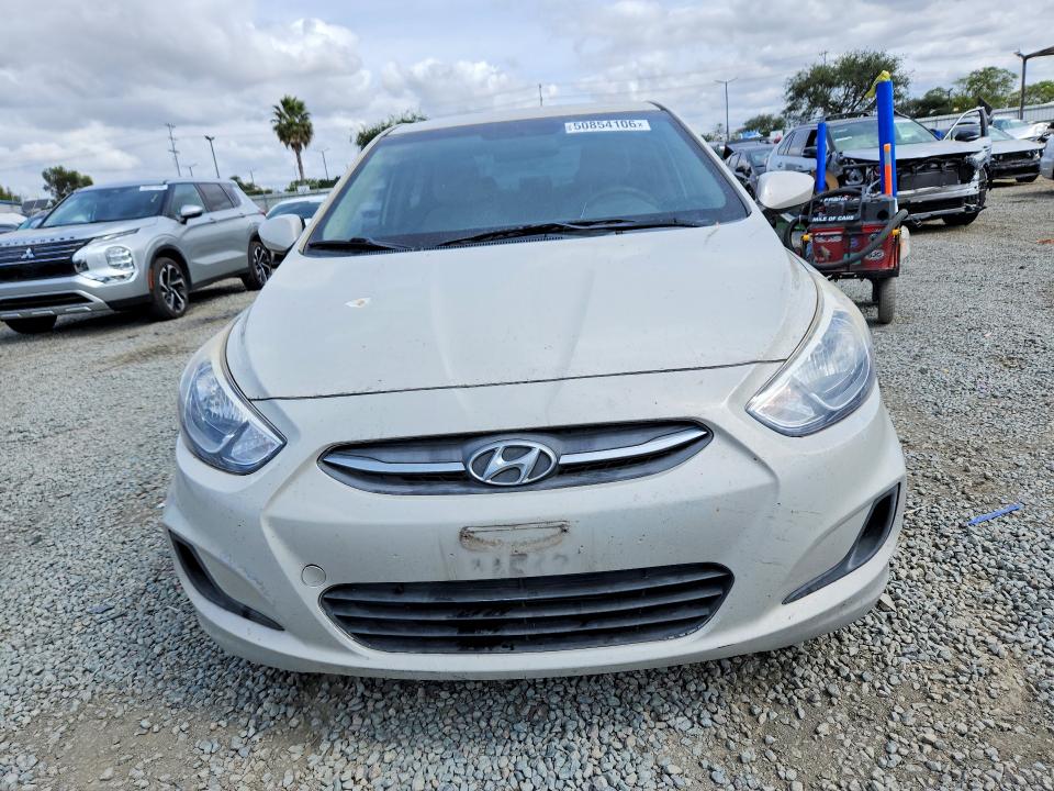 2016 Hyundai Accent VIN KMHCT4AE6GU090839 COPART salvage auction — MINOR DENT/SCRATCHES, Ca - Dis/Dlr/Exp Only Clean Title, sold $1,400 on 2026-07-17 (photo 5)