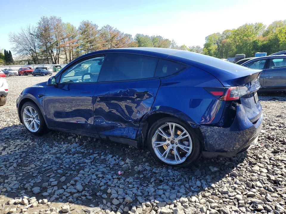 2023 Tesla Model y VIN 7SAYGAEE0PF774434 COPART salvage auction — SIDE, Nj - Cert Of Title-Salvage, sold $9,200 on 2026-07-29 (photo 2)